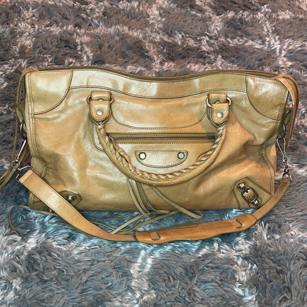 Balenciaga Agneau Classic Hardware City Praline